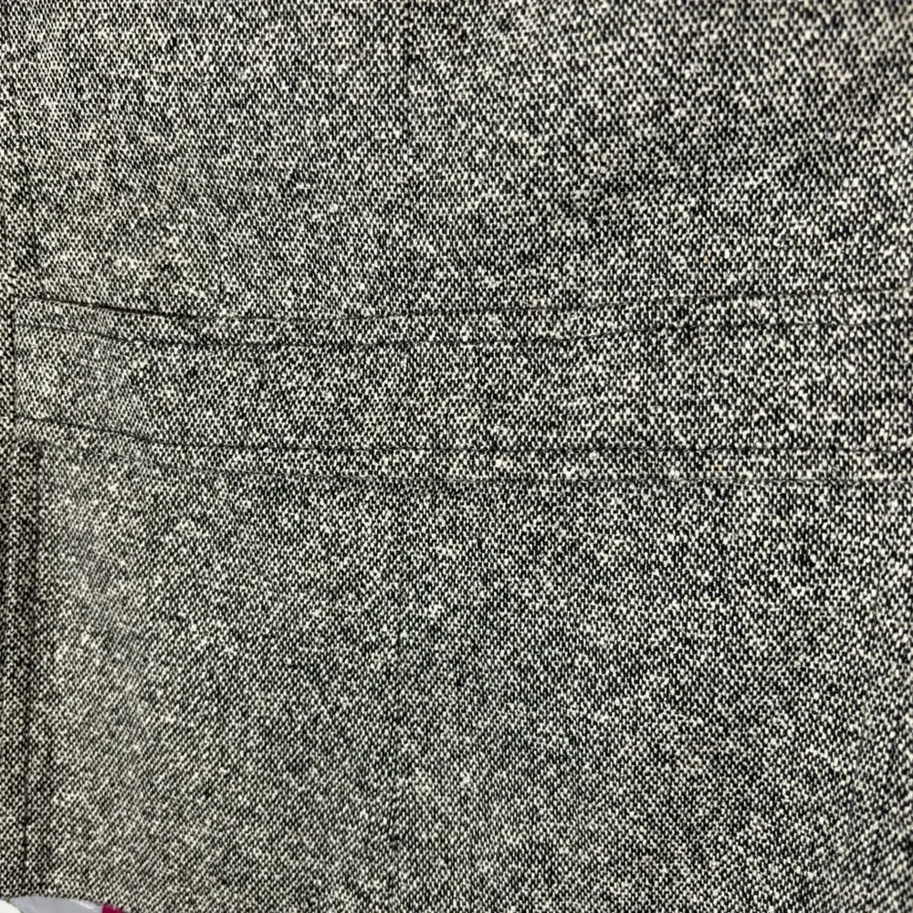 ❤️2/$15 or 3/$21❤️ Loft Tweed Black/White Half Jacket, Size 6 - Picture 7 of 13